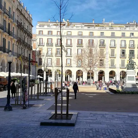 Fantastico Apartamento A 100 M Del Centro * خيرونا
